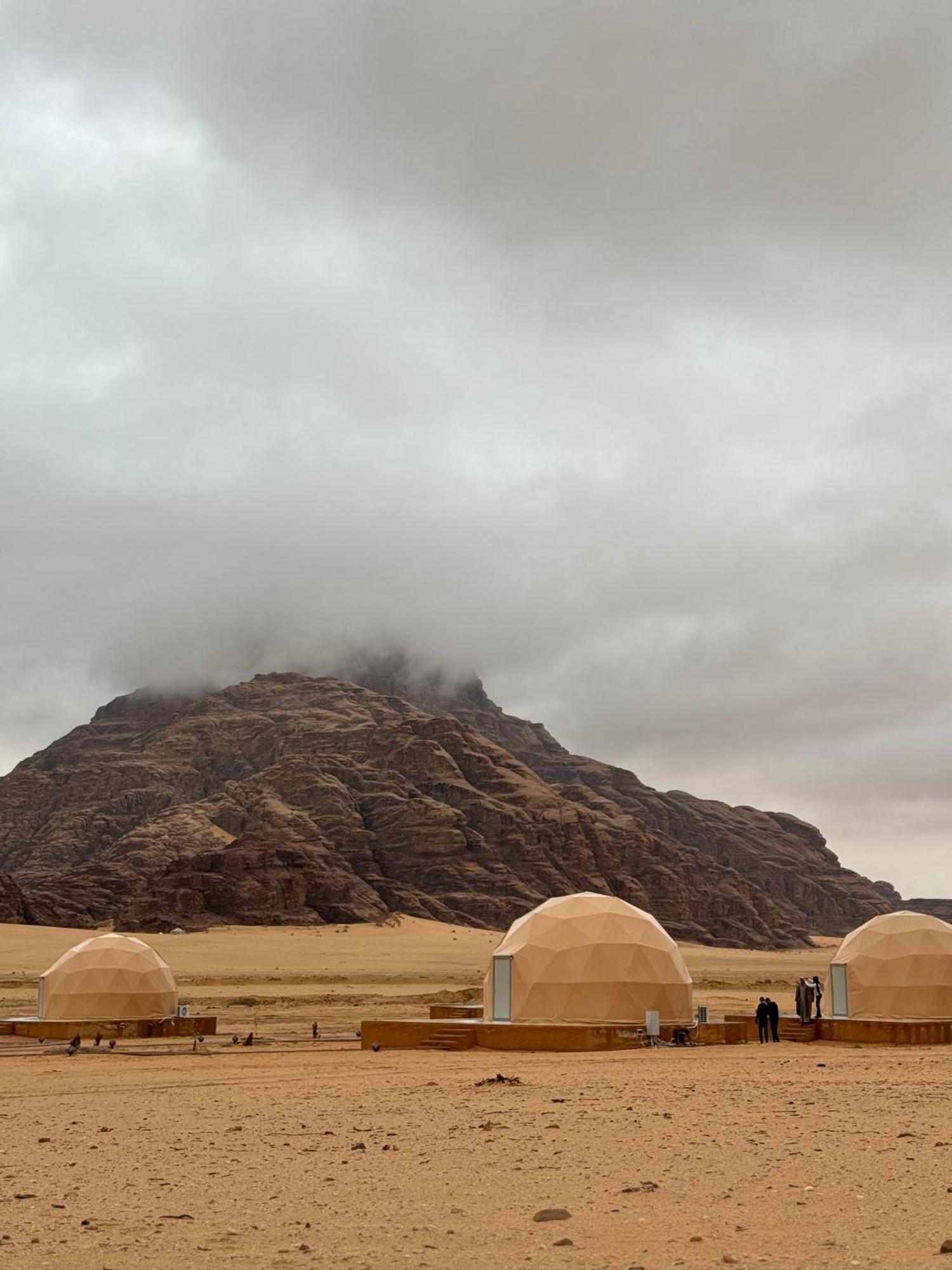 Wadi Rum Anwar Luxury Camp Exterior foto