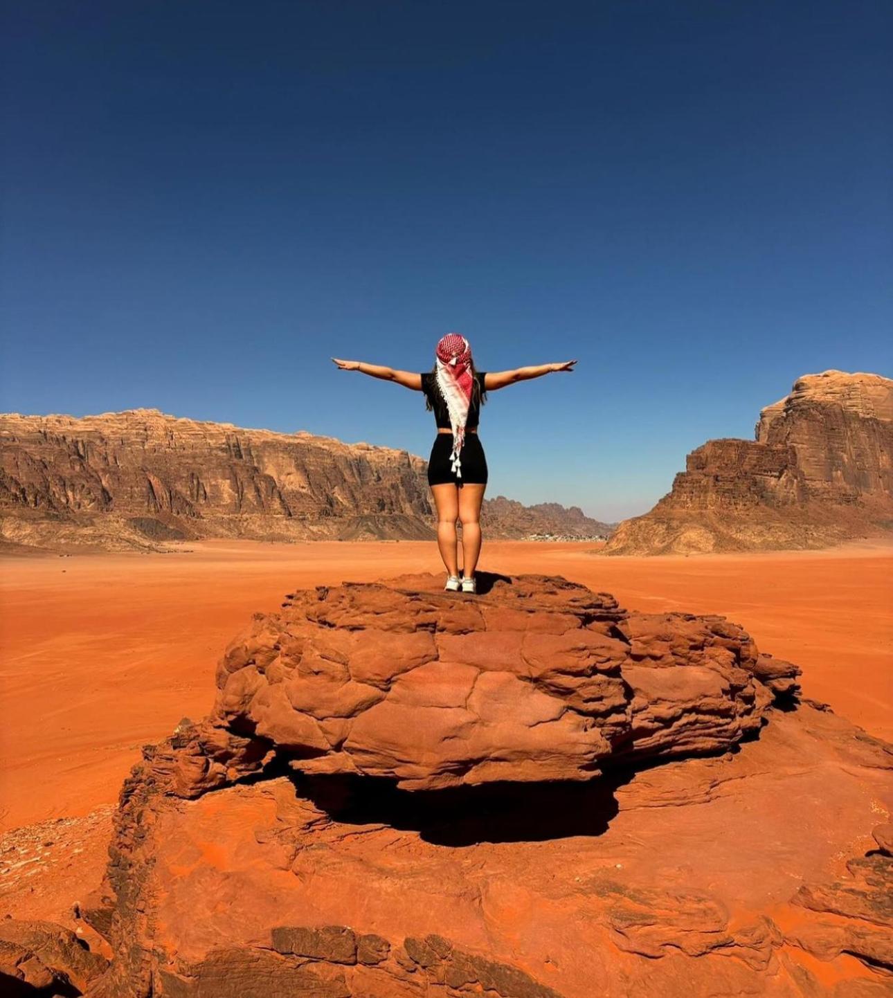 Wadi Rum Anwar Luxury Camp Exterior foto