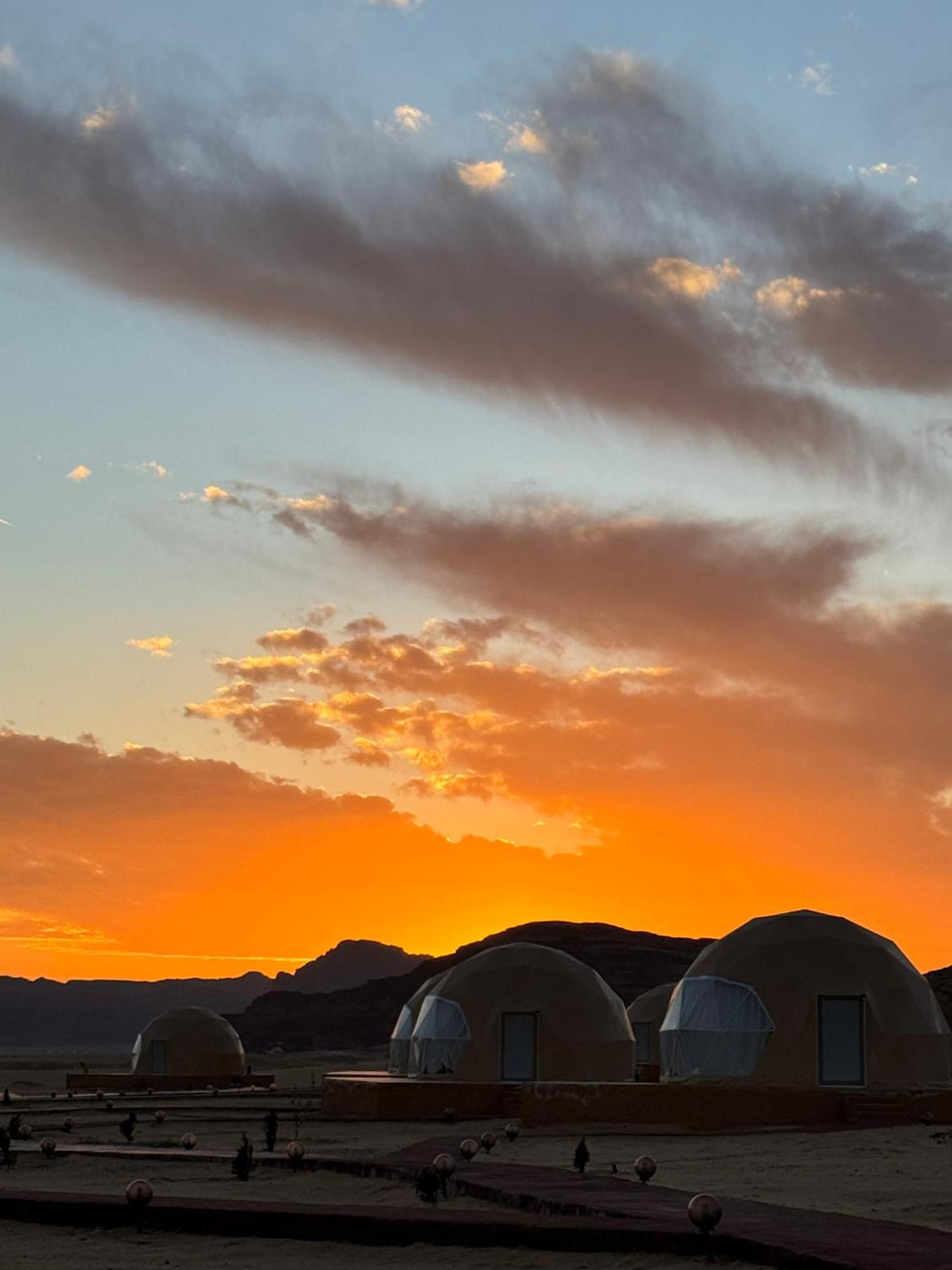 Wadi Rum Anwar Luxury Camp Exterior foto