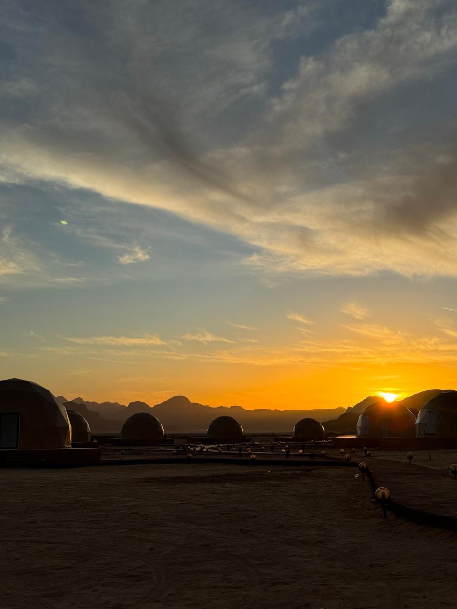 Wadi Rum Anwar Luxury Camp Exterior foto