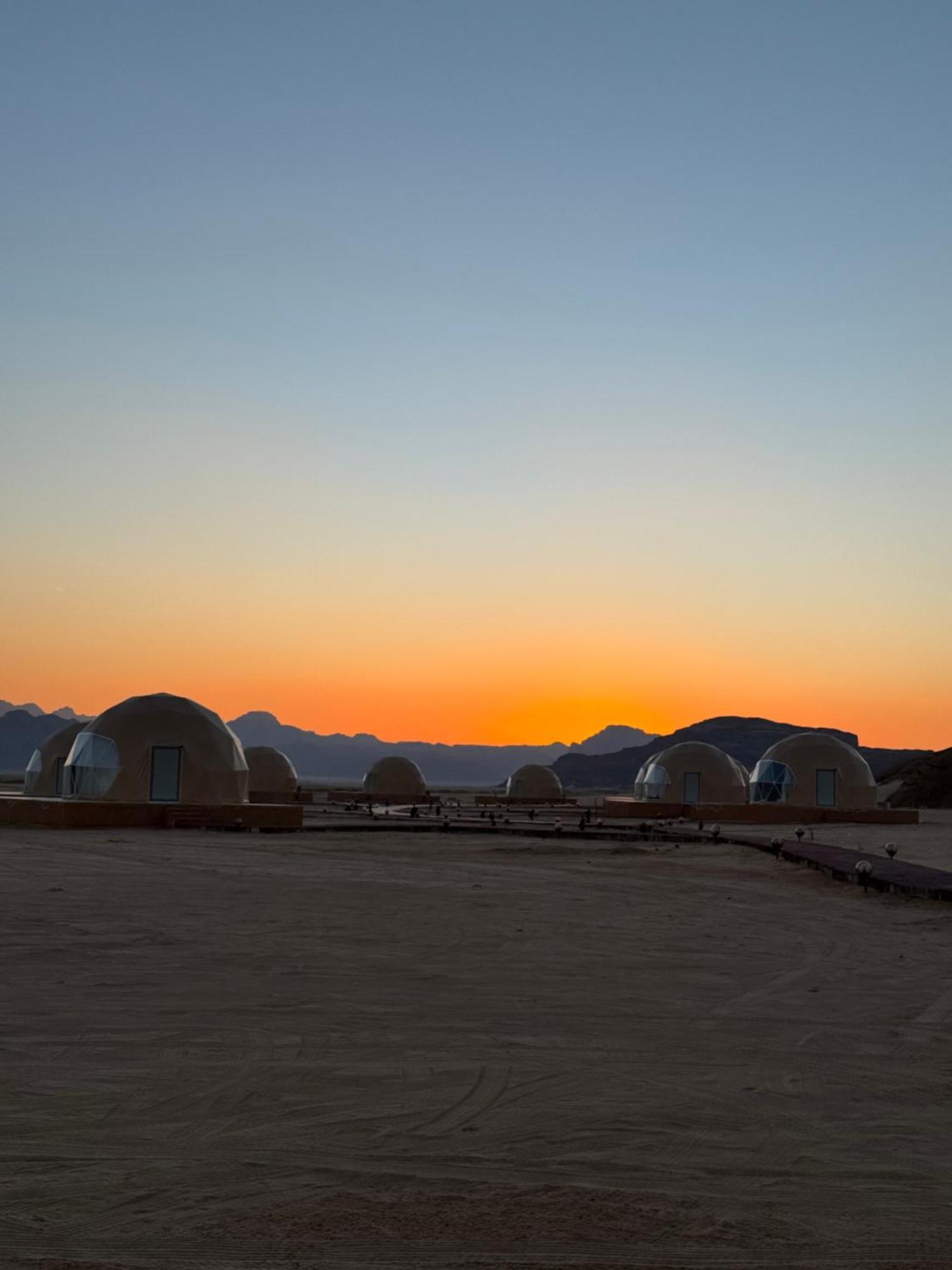 Wadi Rum Anwar Luxury Camp Exterior foto