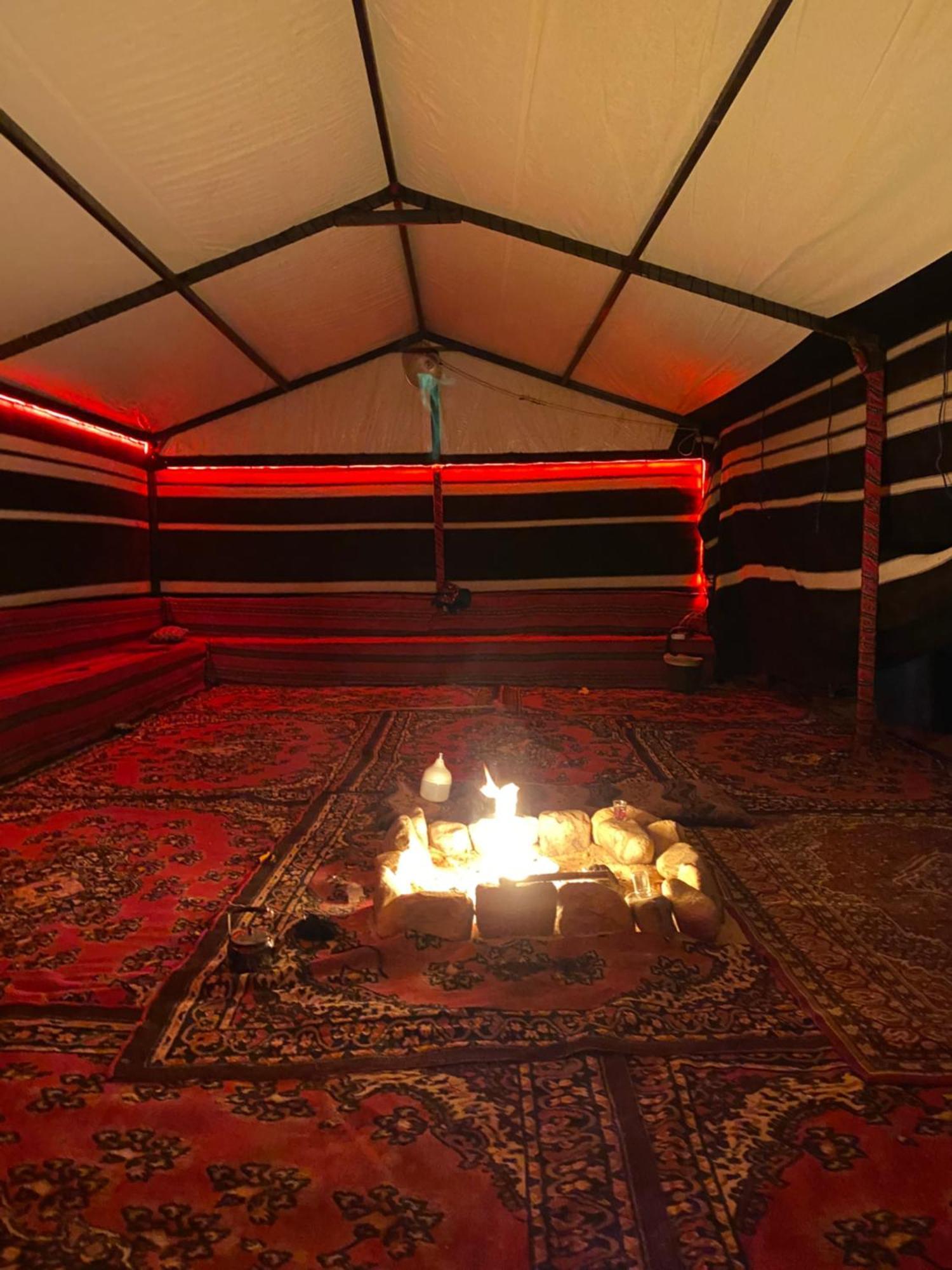 Wadi Rum Anwar Luxury Camp Exterior foto
