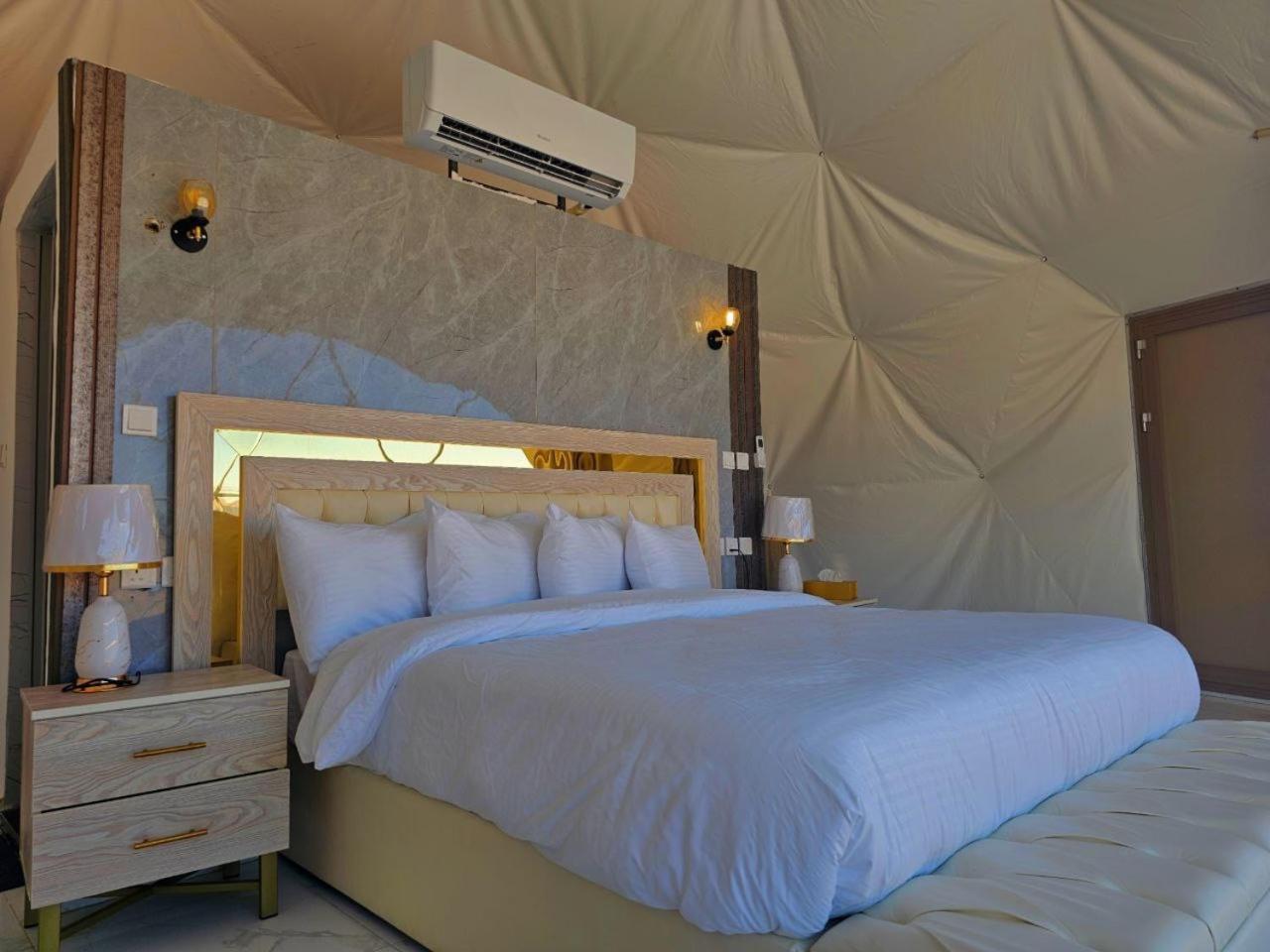 Wadi Rum Anwar Luxury Camp Exterior foto